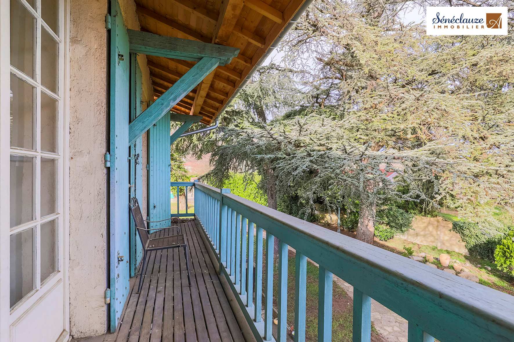 MAISON FAMILIALE DE 180 M² + PISICNE ET JARDIN ARBORÉ