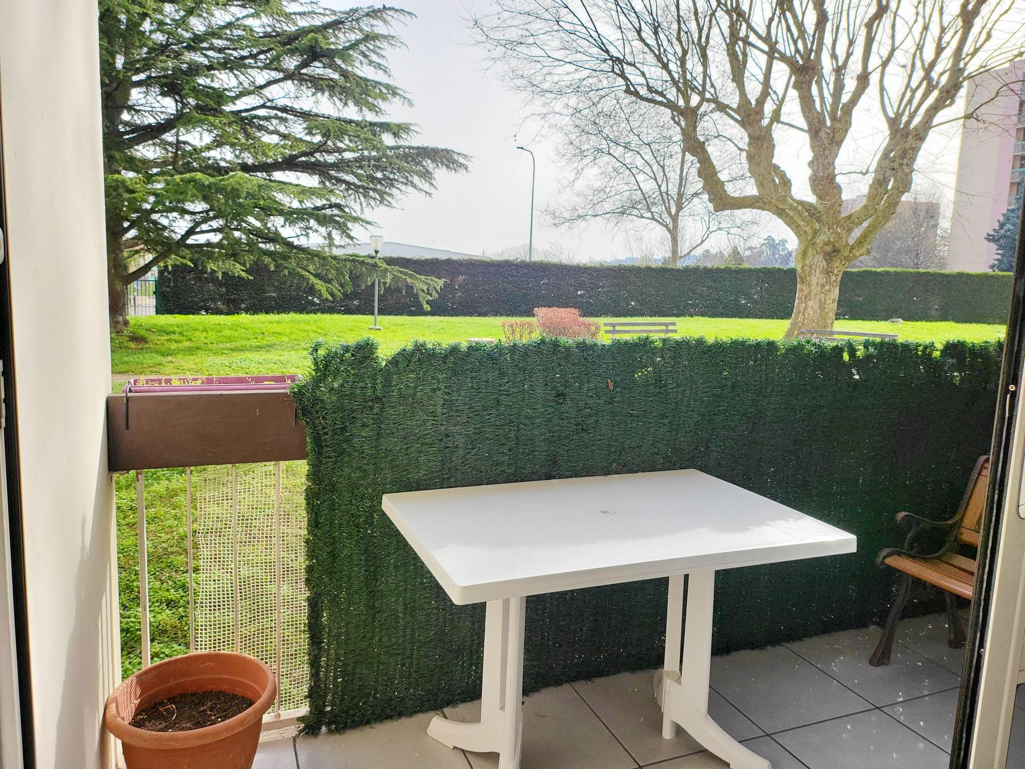 APPARTEMENT T3 + PARKING ET CAVE