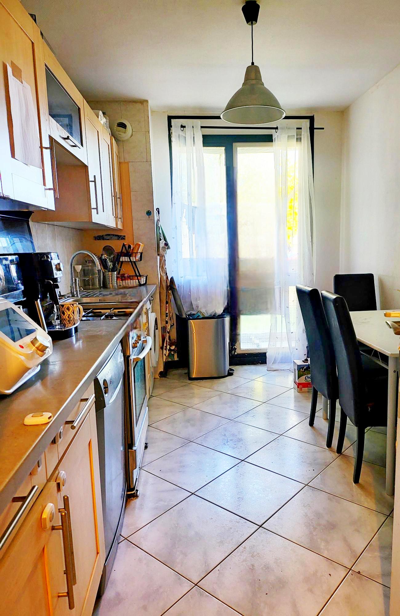 APPARTEMENT T3 + PARKING ET CAVE