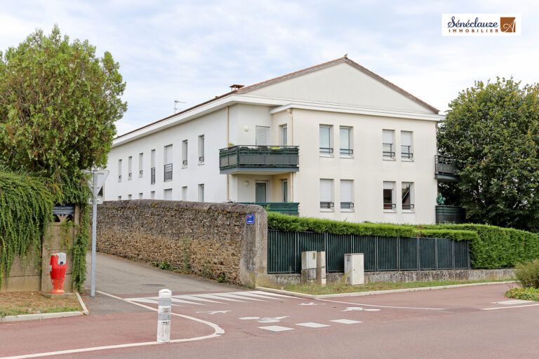 APPARTEMENT T3 + BALCON, GARAGE ET PLACE DE STATIONNEMENT