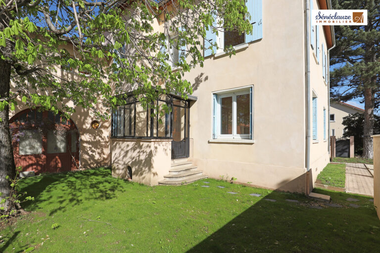 MAISON DE VILLE 7 PIÈCES