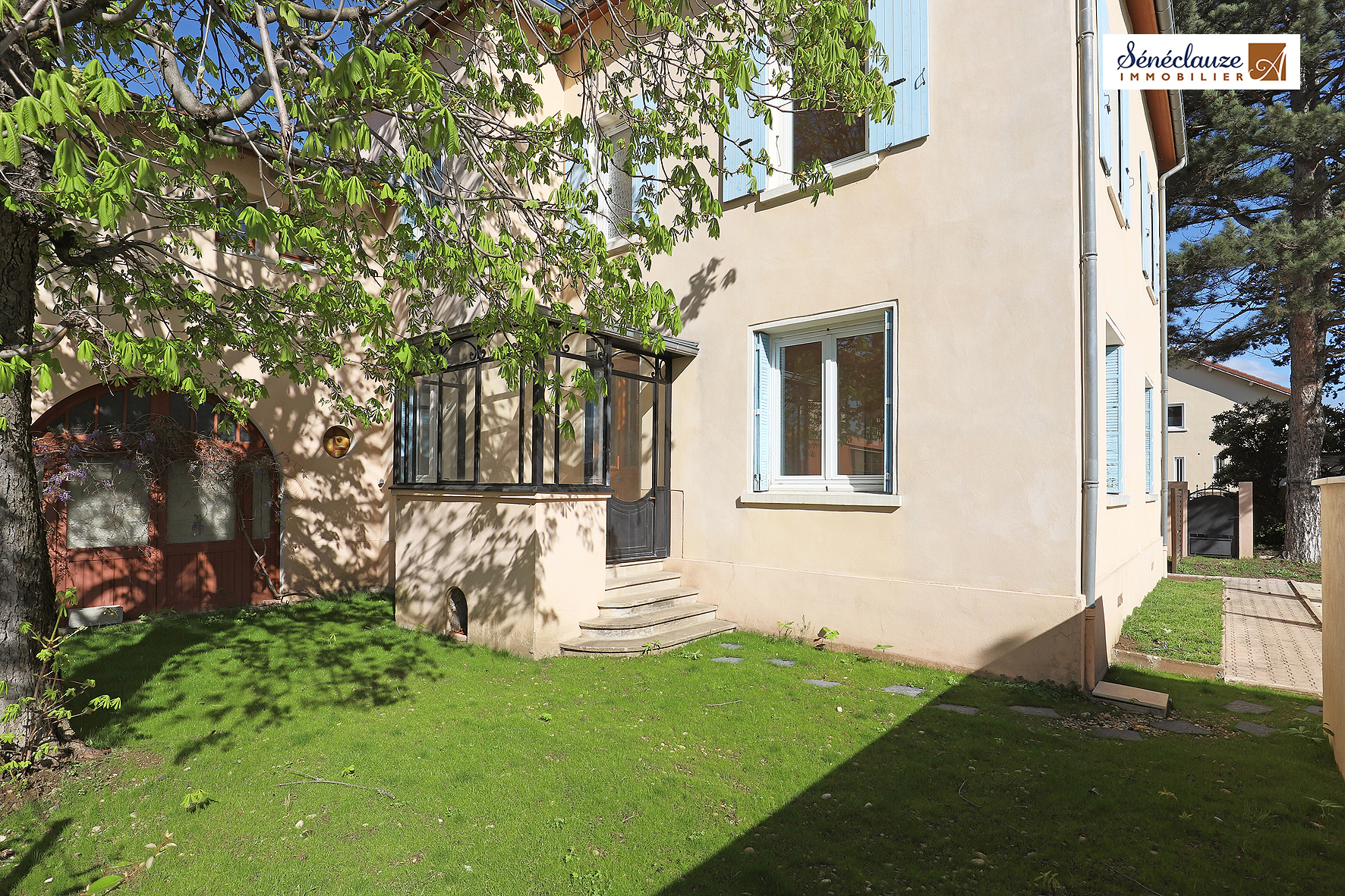 MAISON DE VILLE 7 PIÈCES