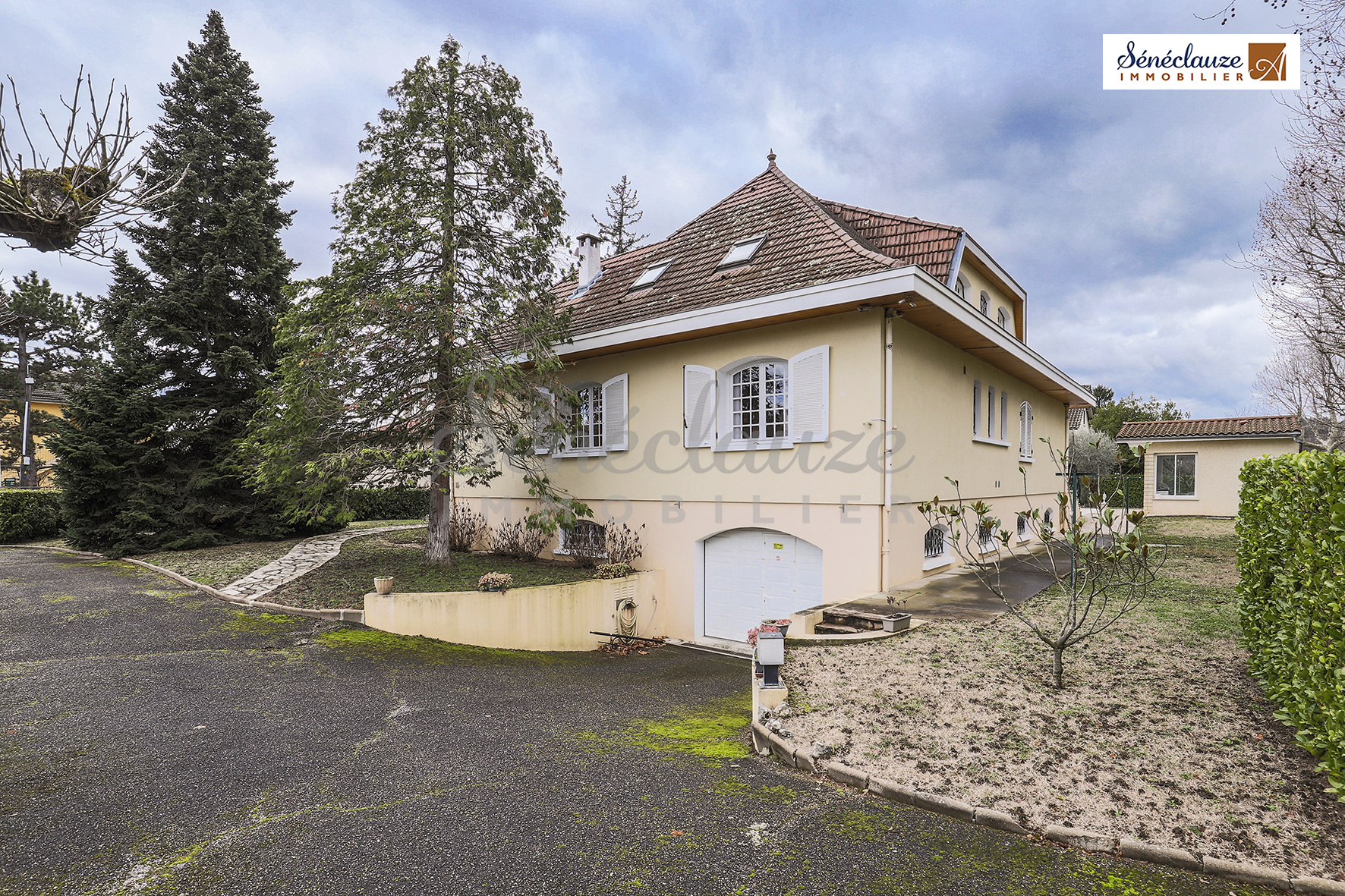 VILLA DE CHARME 7 PIECES