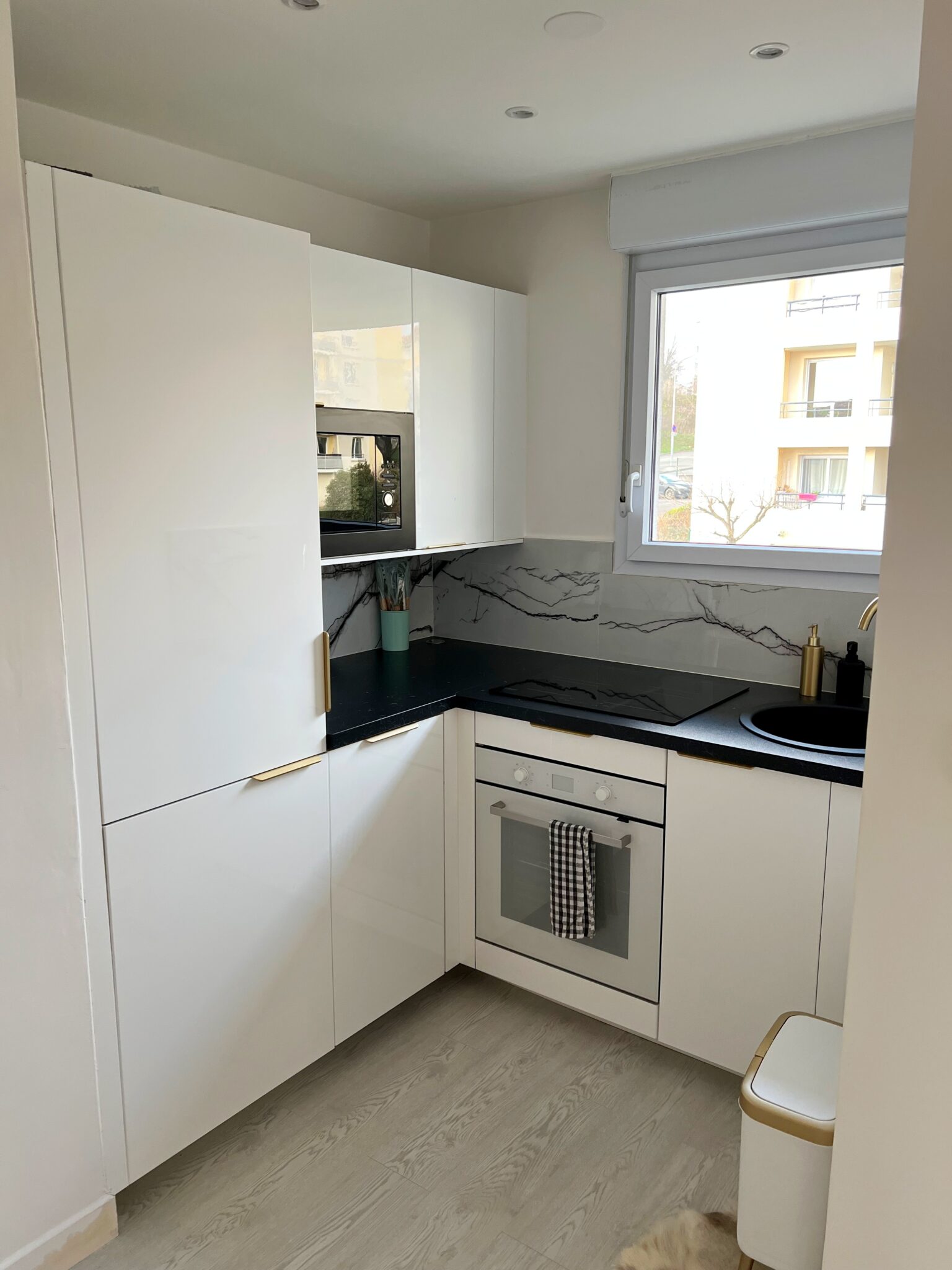 APPARTEMENT T2 MEUBLÉ + PARKING