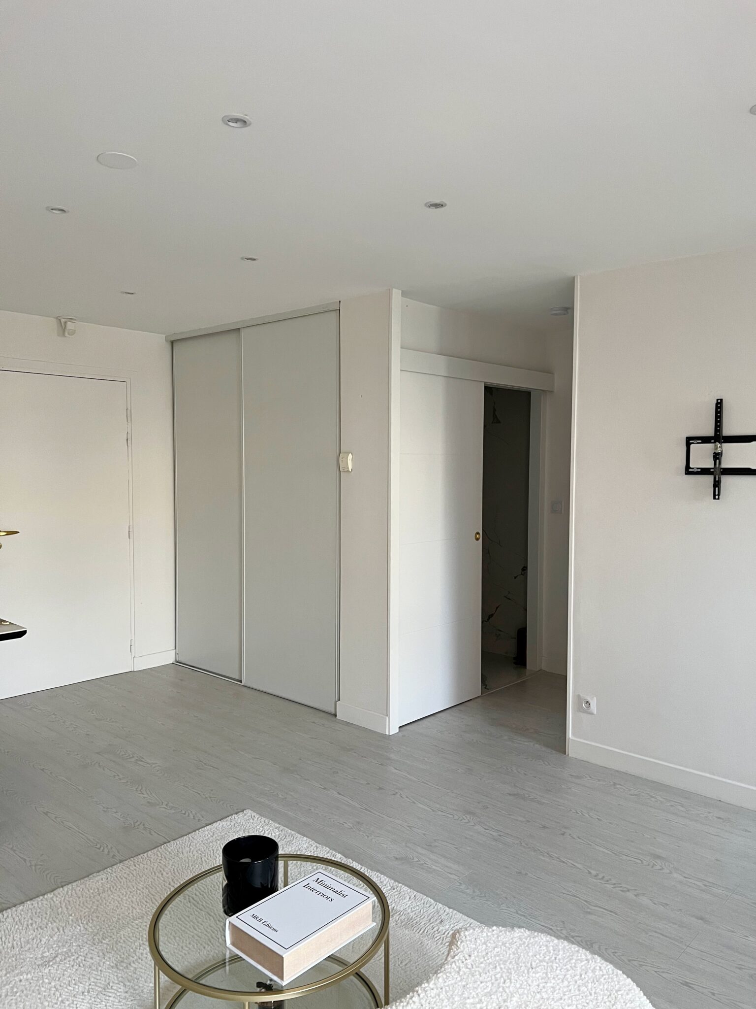 APPARTEMENT T2 MEUBLÉ + PARKING