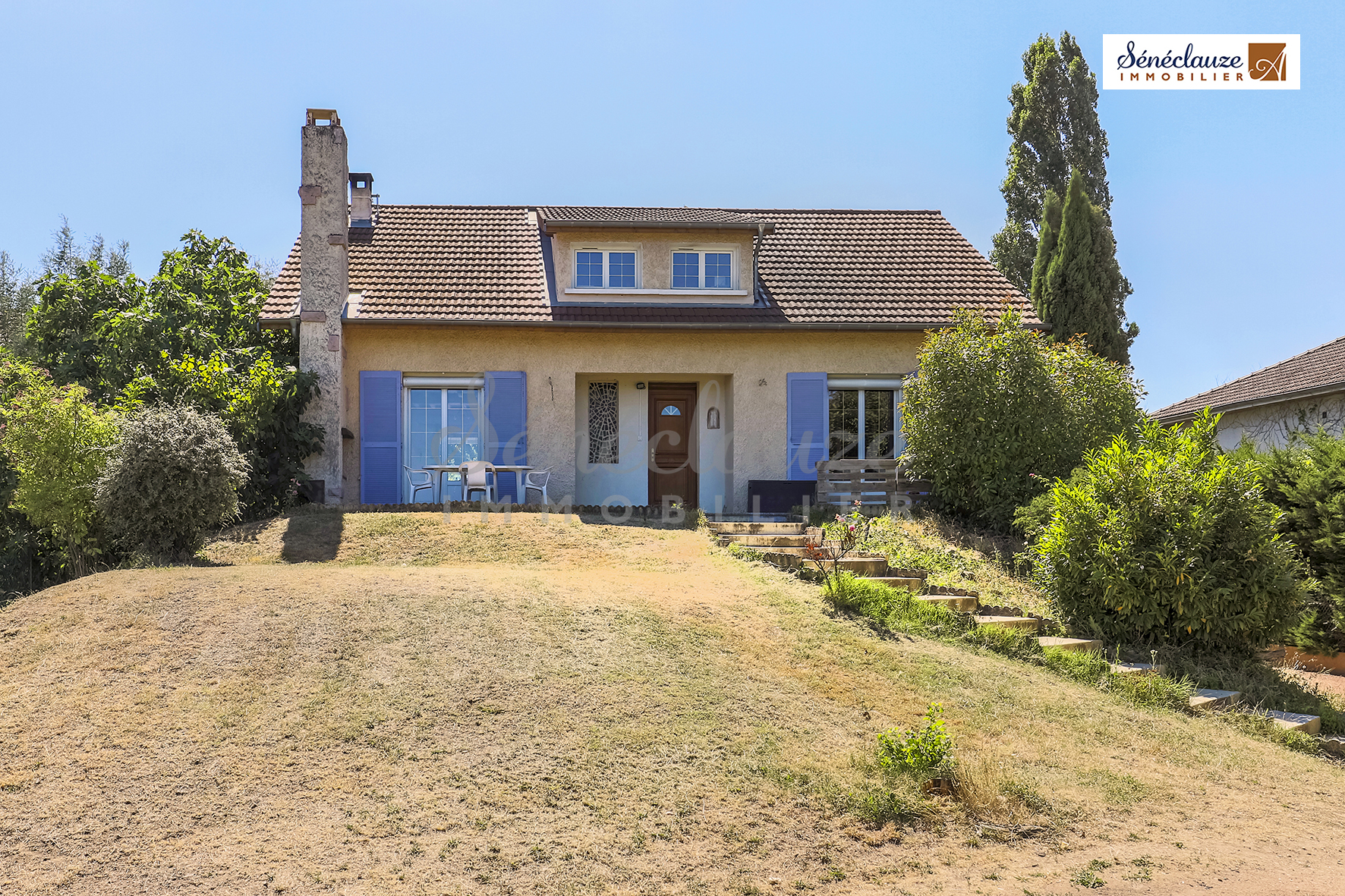 MAISON FAMILIALE AVEC TERRAIN PAYSAGÉ