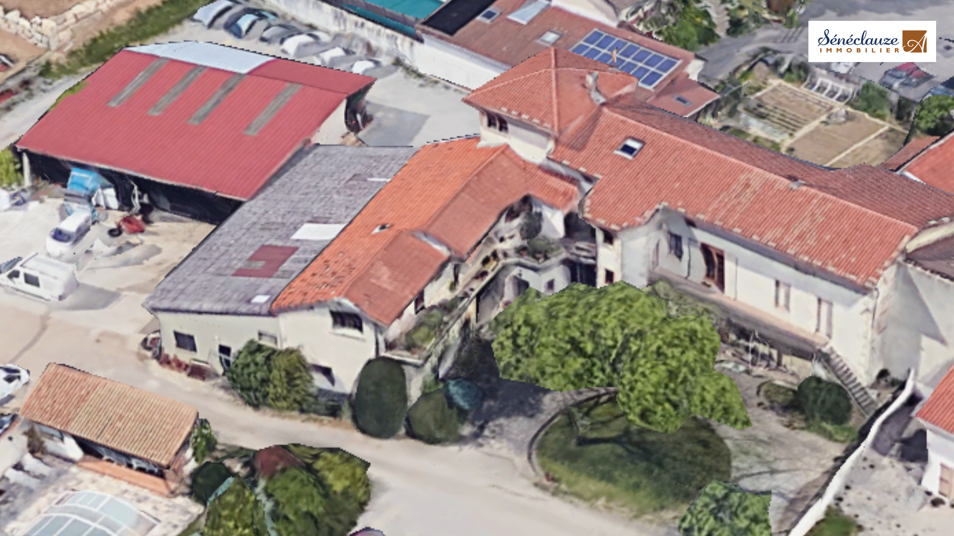 ENSEMBLE IMMOBILIER DE CARACTÈRE